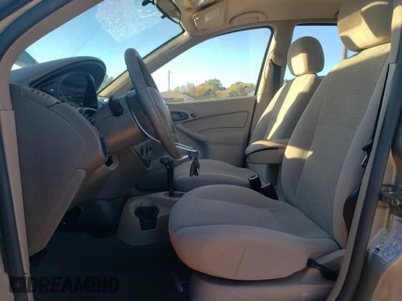 ✅ 2004 Ford Focus SE • VIN: 1FAFP34Z74W139373 • Lot: 89711935. Wystawiony na Copart z przebiegiem 48 495 mil. Bezpłatny archiwum sprzedaży aukcyjnych z USA i szczegółowy raport historii pojazdu na DreamBid. Zdjęcie 7.