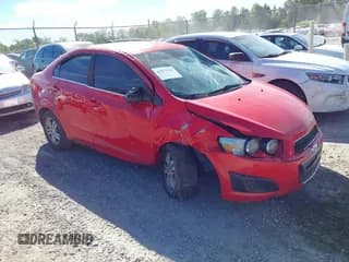 ✅ 2015 Chevrolet Sonic LT • VIN: 1G1JC5SH2F4174464 • Лот: 43472112. Опубликован ранее на IAAI с пробегом 177 207 миль. Бесплатный доступ к архиву аукционных продаж из США и подробный отчёт об истории автомобиля на DreamBid. Изображение 1.