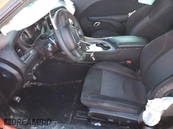 ✅ 2023 Dodge Challenger SXT • VIN: 2C3CDZAGXPH582376 • Lot: 37884784. Wystawiony na Copart z przebiegiem 15 103 mil. Bezpłatny archiwum sprzedaży aukcyjnych z USA i szczegółowy raport historii pojazdu na DreamBid. Zdjęcie 7.