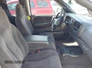 ✅ 2000 Dodge Dakota • VIN: 1B7GL22X6YS732984 • Lot: 42261357. Wystawiony na IAAI z przebiegiem 77 615 mil. Bezpłatny archiwum sprzedaży aukcyjnych z USA i szczegółowy raport historii pojazdu na DreamBid. Zdjęcie 5.