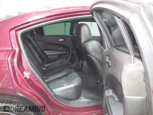 ✅ 2017 Dodge Charger R/T • VIN: 2C3CDXCTXHH557168 • Lot: 43597078. Listed on IAAI with 82,967 mi. Free auction sales archive from the USA and detailed vehicle history report at DreamBid. Image 8.