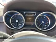 ✅ 2015 Mercedes-Benz M 350 • VIN: 4JGDA5JB3FA557799 • Lot: 92165075. Listed on Copart with 97,049 mi. Free auction sales archive from the USA and detailed vehicle history report at DreamBid. Image 9.