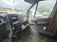 ✅ 2012 Mercedes-Benz Sprinter Cargo • VIN: WD3PE8CB5C5691989 • Лот: 43846271. Опубликован ранее на IAAI с пробегом 470 778 миль. Бесплатный доступ к архиву аукционных продаж из США и подробный отчёт об истории автомобиля на DreamBid. Изображение 22.