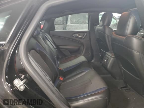 ✅ 2015 Chrysler 200 S • VIN: 1C3CCCDG7FN522993 • Lot: 91871355. Listed on Copart with 74,658 mi. Free auction sales archive from the USA and detailed vehicle history report at DreamBid. Image 10.