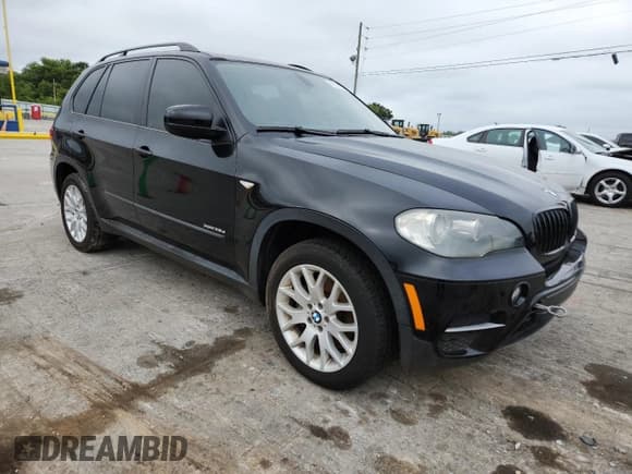 ✅ 2011 BMW X5 35d • VIN: 5UXZW0C56BL655292 • Lot: 62151755. Wystawiony na Copart z przebiegiem 124 529 mil. Bezpłatny archiwum sprzedaży aukcyjnych z USA i szczegółowy raport historii pojazdu na DreamBid. Zdjęcie 4.