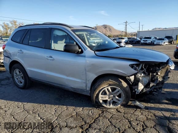 ✅ 2010 Hyundai Santa Fe GLS • VIN: 5NMSG3ABXAH394307 • Lot: 82799674. Listed on Copart with 153,392 mi. Free auction sales archive from the USA and detailed vehicle history report at DreamBid. Image 4.