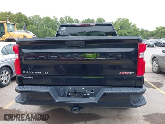 ✅ 2020 Chevrolet Silverado 1500 RST • VIN: 3GCUYEET3LG247636 • Lot: 43066624. Listed on IAAI with 146,969 mi. Free auction sales archive from the USA and detailed vehicle history report at DreamBid. Image 16.
