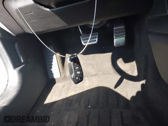 ✅ 2016 Ford Mustang EcoBoost Premium • VIN: 1FATP8UH6G5253611 • Lot: 43107418. Wystawiony na IAAI z przebiegiem 134 471 mil. Bezpłatny archiwum sprzedaży aukcyjnych z USA i szczegółowy raport historii pojazdu na DreamBid. Zdjęcie 11.