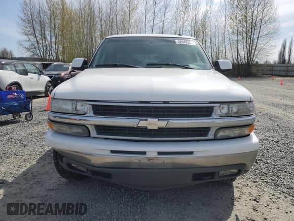 ✅ 2002 Chevrolet Suburban LT • VIN: 3GNFK16Z12G339999 • Лот: 52048285. Опубликован ранее на Copart с пробегом 302 455 миль. Бесплатный доступ к архиву аукционных продаж из США и подробный отчёт об истории автомобиля на DreamBid. Изображение 5.