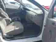 2000 Dodge Neon Highline z VIN 1B3ES46C7YD867085, wystawiony jako IAAI lot #41872411 z przebiegiem 190 734 mil mil oraz . Historia ofert i sprzedaży dostępna na DreamBid. Obrazek 5.