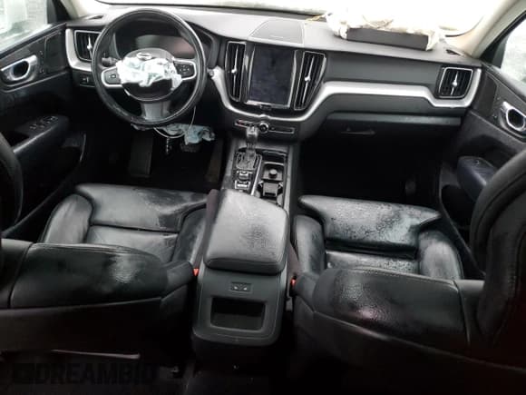 ✅ 2019 Volvo XC60 Momentum • VIN: LYVA22RKXKB224249 • Lot: 87109694. Wystawiony na Copart z przebiegiem 69 190 mil. Bezpłatny archiwum sprzedaży aukcyjnych z USA i szczegółowy raport historii pojazdu na DreamBid. Zdjęcie 8.