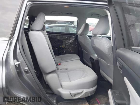 ✅ 2022 Toyota Highlander L • VIN: 5TDCZRAH5NS117041 • Lot: 42829998. Wystawiony na IAAI z przebiegiem 53 347 mil. Bezpłatny archiwum sprzedaży aukcyjnych z USA i szczegółowy raport historii pojazdu na DreamBid. Zdjęcie 8.