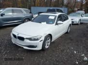 ✅ 2015 BMW 3 Series 320i xDrive • VIN: WBA3C3G56FNS76084 • Lot: 43690415. Wystawiony na IAAI z przebiegiem 110 876 mil. Bezpłatny archiwum sprzedaży aukcyjnych z USA i szczegółowy raport historii pojazdu na DreamBid. Zdjęcie 18.