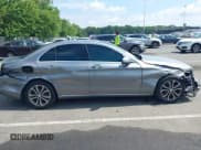 ✅ 2016 Mercedes-Benz C 300 • VIN: 55SWF4KB1GU135738 • Lot: 42741281. Wystawiony na IAAI z przebiegiem 140 003 mil. Bezpłatny archiwum sprzedaży aukcyjnych z USA i szczegółowy raport historii pojazdu na DreamBid. Zdjęcie 13.