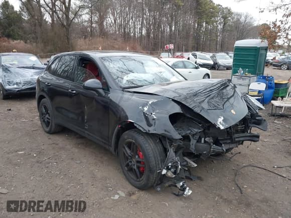 ✅ 2014 Porsche Cayenne • VIN: WP1AA2A22ELA95730 • Lot: 41775948. Listed on IAAI with 165,343 mi. Free auction sales archive from the USA and detailed vehicle history report at DreamBid. Image 1.