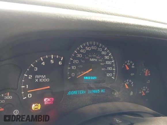 ✅ 2005 GMC Sierra 2500HD SLT • VIN: 1GTHK23U95F878893 • Лот: 42544359. Опубликован ранее на IAAI с пробегом 119 065 миль. Бесплатный доступ к архиву аукционных продаж из США и подробный отчёт об истории автомобиля на DreamBid. Изображение 7.