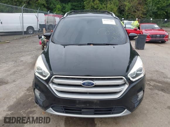 ✅ 2017 Ford Escape Titanium • VIN: 1FMCU9J92HUD86049 • Lot: 43327283. Wystawiony na IAAI z przebiegiem 108 394 mil. Bezpłatny archiwum sprzedaży aukcyjnych z USA i szczegółowy raport historii pojazdu na DreamBid. Zdjęcie 12.