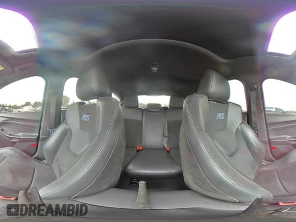 ✅ 2017 Ford Focus RS • VIN: WF0DP3TH7H4120217 • Lot: 64760745. Wystawiony na Copart z przebiegiem 188 764 mil. Bezpłatny archiwum sprzedaży aukcyjnych z USA i szczegółowy raport historii pojazdu na DreamBid. Zdjęcie 15.