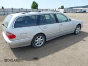 ✅ 2003 Mercedes-Benz E 320/430 4 Matic • VIN: WDBJH82J13X085216 • Lot: 38742190. Wystawiony na IAAI z przebiegiem 170 397 mil. Bezpłatny archiwum sprzedaży aukcyjnych z USA i szczegółowy raport historii pojazdu na DreamBid. Zdjęcie 4.