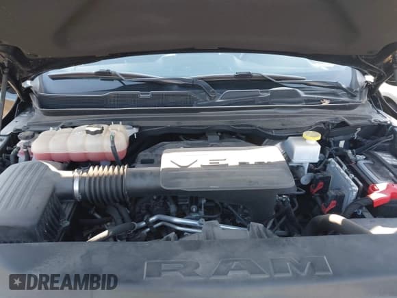 ✅ 2021 Ram 1500 Big Horn • VIN: 1C6RRFFG2MN547923 • Lot: 42109721. Wystawiony na IAAI z przebiegiem 39 756 mil. Bezpłatny archiwum sprzedaży aukcyjnych z USA i szczegółowy raport historii pojazdu na DreamBid. Zdjęcie 10.