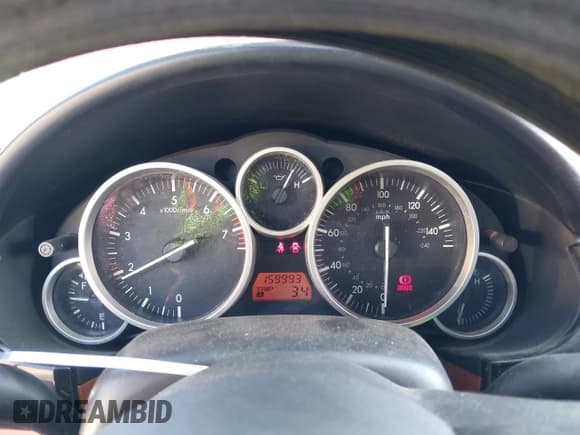 ✅ 2006 Mazda MX-5 Miata MX-5 • VIN: JM1NC25F260120719 • Lot: 43504805. Wystawiony na IAAI z przebiegiem 159 993 mil. Bezpłatny archiwum sprzedaży aukcyjnych z USA i szczegółowy raport historii pojazdu na DreamBid. Zdjęcie 7.