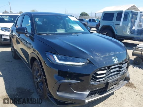 ✅ 2025 Honda HR-V Sport • VIN: 3CZRZ1H51SM709503 • Lot: 43271613. Listed on IAAI with 4,808 mi. Free auction sales archive from the USA and detailed vehicle history report at DreamBid. Image 1.