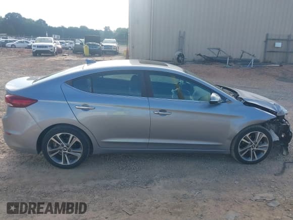 ✅ 2017 Hyundai Elantra Value Edition • VIN: 5NPD84LFXHH080956 • Lot: 42721445. Listed on IAAI with 97,806 mi. Free auction sales archive from the USA and detailed vehicle history report at DreamBid. Image 13.