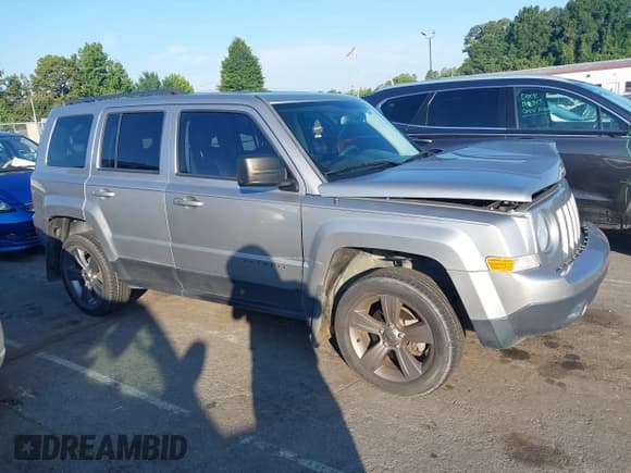 ✅ 2017 Jeep Patriot Sport • VIN: 1C4NJPBA8HD166336 • Lot: 42659960. Listed on IAAI with 75,462 mi. Free auction sales archive from the USA and detailed vehicle history report at DreamBid. Image 13.