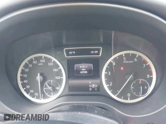 ✅ 2017 Infiniti QX30 Premium • VIN: SJKCH5CRXHA038156 • Lot: 42427593. Listed on IAAI with 62,930 mi. Free auction sales archive from the USA and detailed vehicle history report at DreamBid. Image 7.