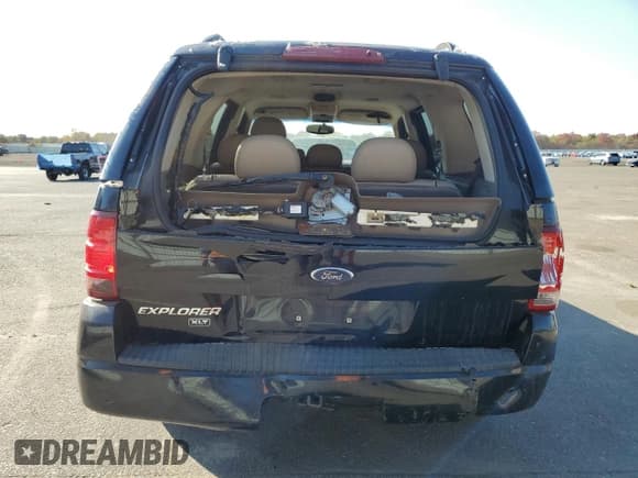 ✅ 2004 Ford Explorer XLT • VIN: 1FMZU63K54UA05281 • Lot: 77809054. Listed on Copart with 101,415 mi. Free auction sales archive from the USA and detailed vehicle history report at DreamBid. Image 6.