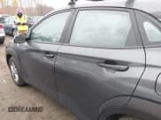 ✅ 2020 Hyundai Kona SE • VIN: KM8K1CAA3LU469459 • Лот: 43539646. Опубликован ранее на IAAI с пробегом 58 675 миль. Бесплатный доступ к архиву аукционных продаж из США и подробный отчёт об истории автомобиля на DreamBid. Изображение 15.