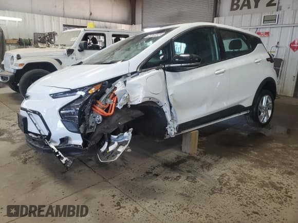 ✅ 2023 Chevrolet Bolt EV 1LT • VIN: 1G1FW6S0XP4184562 • Lot: 64635934. Wystawiony na Copart z przebiegiem 28 212 mil. Bezpłatny archiwum sprzedaży aukcyjnych z USA i szczegółowy raport historii pojazdu na DreamBid. Zdjęcie 1.