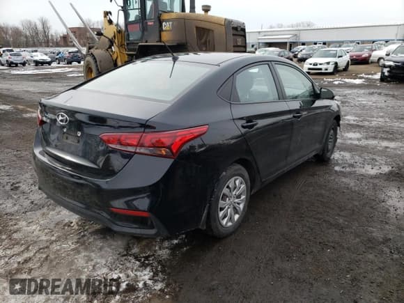 ✅ 2019 Hyundai Accent SE • VIN: 3KPC24A38KE044930 • Лот: 44857775. Опубликован ранее на Copart с пробегом 70 033 миль. Бесплатный доступ к архиву аукционных продаж из США и подробный отчёт об истории автомобиля на DreamBid. Изображение 3.