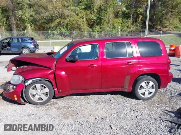 ✅ 2008 Chevrolet HHR LS • VIN: 3GNDA13DX8S650811 • Lot: 43399032. Listed on IAAI with 245,908 mi. Free auction sales archive from the USA and detailed vehicle history report at DreamBid. Image 14.