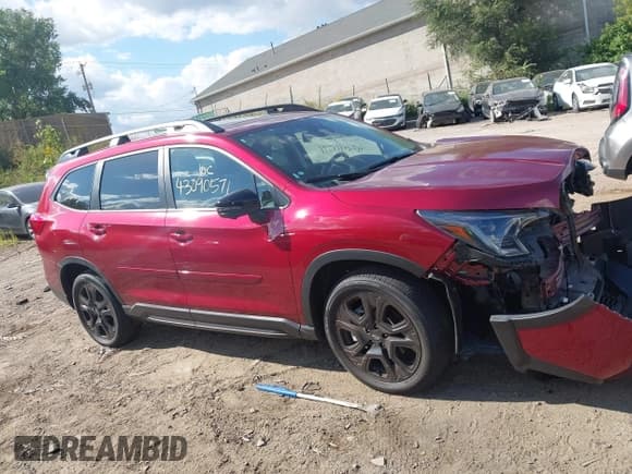✅ 2023 Subaru Ascent Onyx Limited • VIN: 4S4WMAKD7P3443755 • Lot: 43090571. Listed on IAAI with 16,371 mi. Free auction sales archive from the USA and detailed vehicle history report at DreamBid. Image 13.