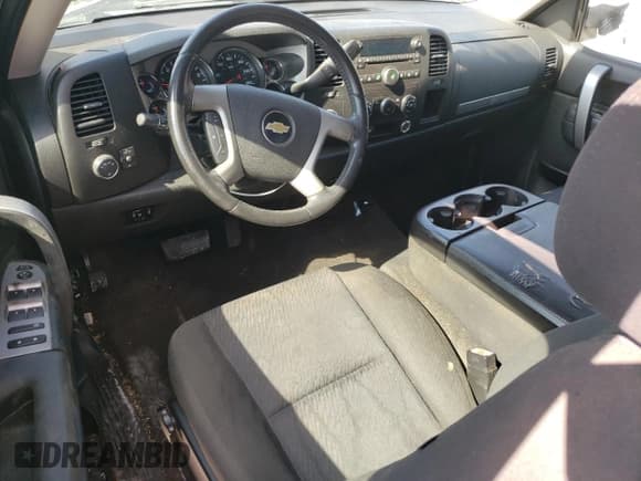 ✅ 2010 Chevrolet Silverado 1500 LT • VIN: 1GCSKSE33AZ133978 • Lot: 71631194. Listed on Copart with 181,170 mi. Free auction sales archive from the USA and detailed vehicle history report at DreamBid. Image 8.