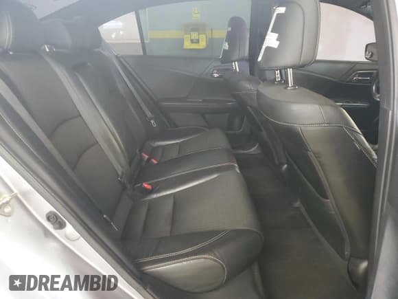 ✅ 2017 Honda Accord Sport • VIN: 1HGCR2F61HA026916 • Lot: 71843065. Wystawiony na Copart z przebiegiem 135 096 mil. Bezpłatny archiwum sprzedaży aukcyjnych z USA i szczegółowy raport historii pojazdu na DreamBid. Zdjęcie 10.