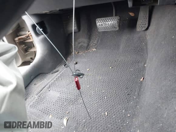 1999 Chevrolet Camaro z VIN 2G1FP22K2X2116432, wystawiony jako IAAI lot #41931771 z przebiegiem 124 879 mil mil oraz . Historia ofert i sprzedaży dostępna na DreamBid. Obrazek 11.