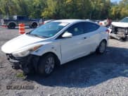 ✅ 2015 Hyundai Elantra SE • VIN: 5NPDH4AE4FH609471 • Lot: 43258716. Listed on IAAI with 215,965 mi. Free auction sales archive from the USA and detailed vehicle history report at DreamBid. Image 17.