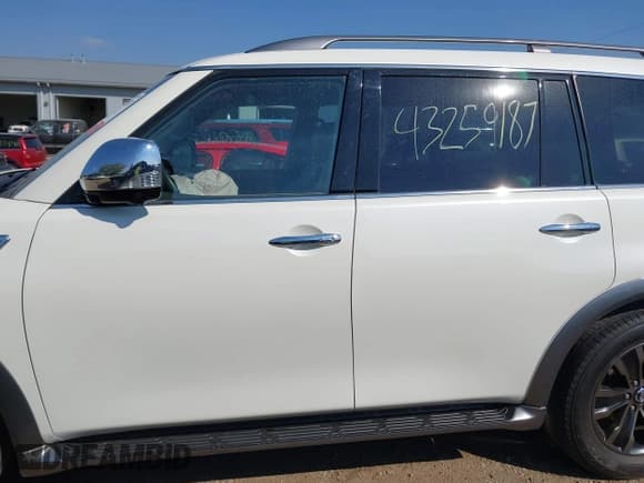 ✅ 2017 Nissan Armada Platinum • VIN: JN8AY2NC1H9502653 • Lot: 43259187. Listed on IAAI with 110,381 mi. Free auction sales archive from the USA and detailed vehicle history report at DreamBid. Image 14.