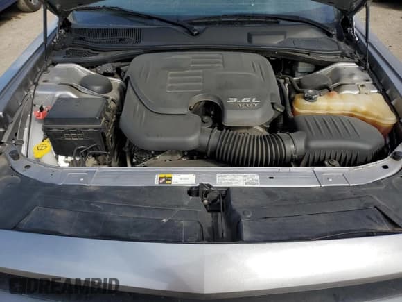 ✅ 2013 Dodge Challenger SXT • VIN: 2C3CDYAG4DH674914 • Lot: 60047544. Wystawiony na Copart z przebiegiem 79 978 mil. Bezpłatny archiwum sprzedaży aukcyjnych z USA i szczegółowy raport historii pojazdu na DreamBid. Zdjęcie 11.