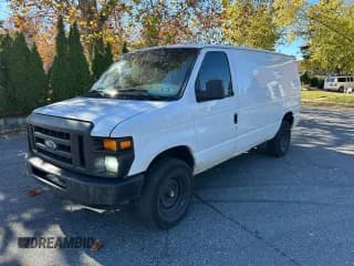 ✅ 2008 Ford Econoline Cargo Commercial • VIN: 1FTNE14W88DB34142 • Лот: 91618795. Опубликован ранее на Copart с пробегом 169 495 миль. Бесплатный доступ к архиву аукционных продаж из США и подробный отчёт об истории автомобиля на DreamBid. Изображение 2.