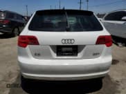✅ 2011 Audi A3 Premium Plus • VIN: WAUKEAFM7BA064086 • Лот: 58262295. Опубликован ранее на Copart с пробегом 121 663 миль. Бесплатный доступ к архиву аукционных продаж из США и подробный отчёт об истории автомобиля на DreamBid. Изображение 6.