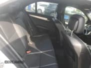 ✅ 2014 Mercedes-Benz C 300 Sport • VIN: WDDGF8AB7EA930111 • Lot: 50959005. Wystawiony na Copart z przebiegiem 195 477 mil. Bezpłatny archiwum sprzedaży aukcyjnych z USA i szczegółowy raport historii pojazdu na DreamBid. Zdjęcie 10.