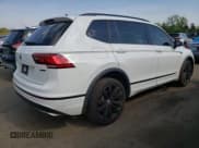 ✅ 2021 Volkswagen Tiguan SE • VIN: 3VV2B7AX2MM022030 • Lot: 53890615. Wystawiony na Copart z przebiegiem 79 207 mil. Bezpłatny archiwum sprzedaży aukcyjnych z USA i szczegółowy raport historii pojazdu na DreamBid. Zdjęcie 3.