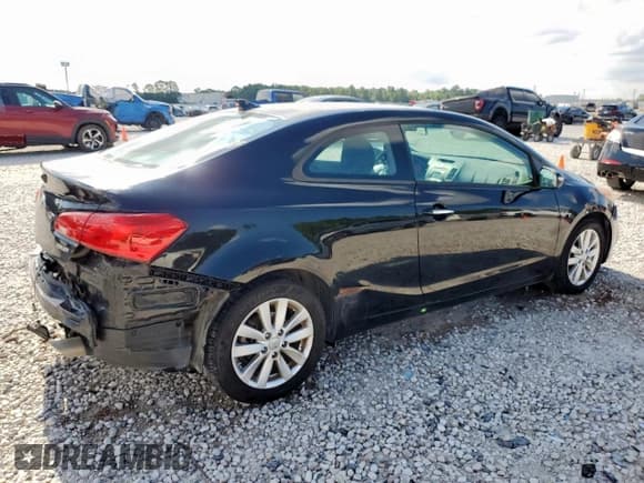 ✅ 2016 Kia Forte EX • VIN: KNAFX6A88G5633403 • Лот: 68546555. Опубликован ранее на Copart с пробегом 70 815 миль. Бесплатный доступ к архиву аукционных продаж из США и подробный отчёт об истории автомобиля на DreamBid. Изображение 3.