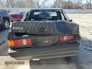 ✅ 1993 Mercedes-Benz 190 • VIN: WDBDA28D1PG007363 • Lot: 53259095. Wystawiony na Copart z przebiegiem 85 393 mil. Bezpłatny archiwum sprzedaży aukcyjnych z USA i szczegółowy raport historii pojazdu na DreamBid. Zdjęcie 6.