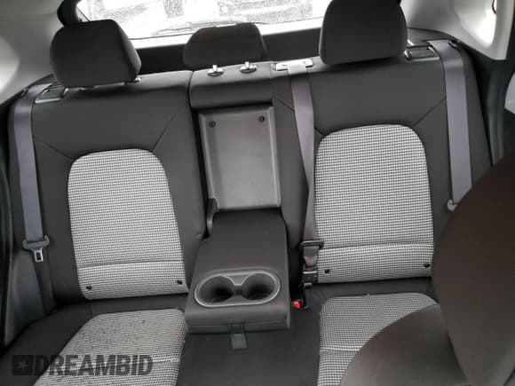 ✅ 2018 Hyundai Kona SEL • VIN: KM8K6CAA0JU095763 • Лот: 69582893. Опубликован ранее на Copart с пробегом 67 381 миль. Бесплатный доступ к архиву аукционных продаж из США и подробный отчёт об истории автомобиля на DreamBid. Изображение 10.