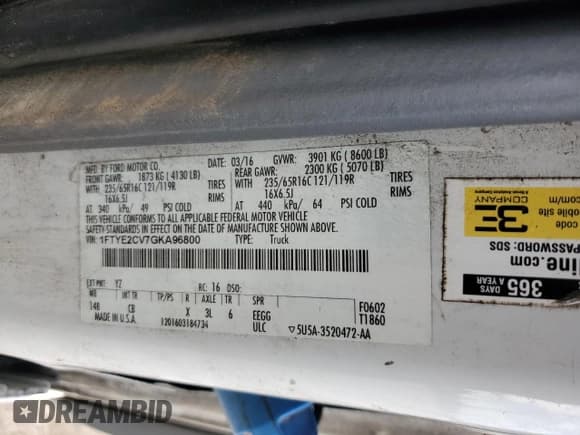 ✅ 2016 Ford Transit • VIN: 1FTYE2CV7GKA96800 • Lot: 93567355. Wystawiony na Copart z przebiegiem 179 720 mil. Bezpłatny archiwum sprzedaży aukcyjnych z USA i szczegółowy raport historii pojazdu na DreamBid. Zdjęcie 13.