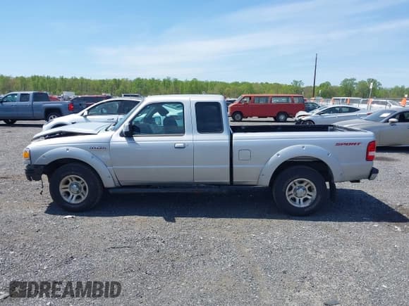 ✅ 2011 Ford Ranger XL • VIN: 1FTKR1EE3BPA81062 • Лот: 42082141. Опубликован ранее на IAAI с пробегом 177 702 миль. Бесплатный доступ к архиву аукционных продаж из США и подробный отчёт об истории автомобиля на DreamBid. Изображение 14.